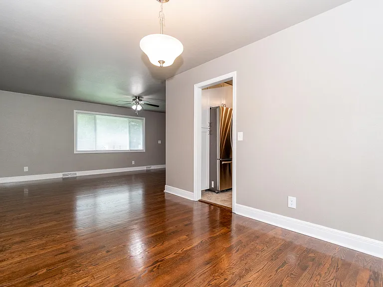 6364 NW 49th St — Photo 13