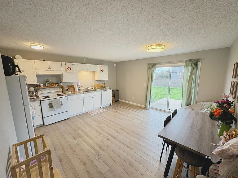 1505 W 8th Street Terr — Photo 10