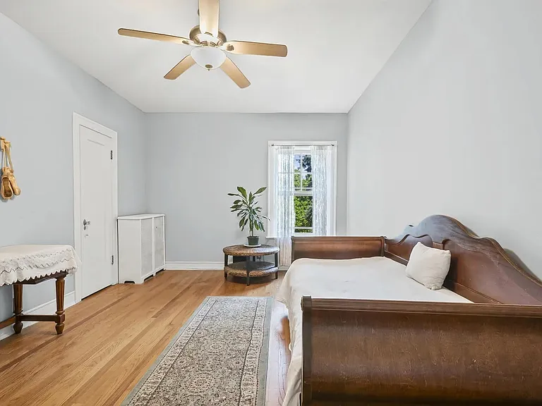 906 Oakton St #2 — Photo 16