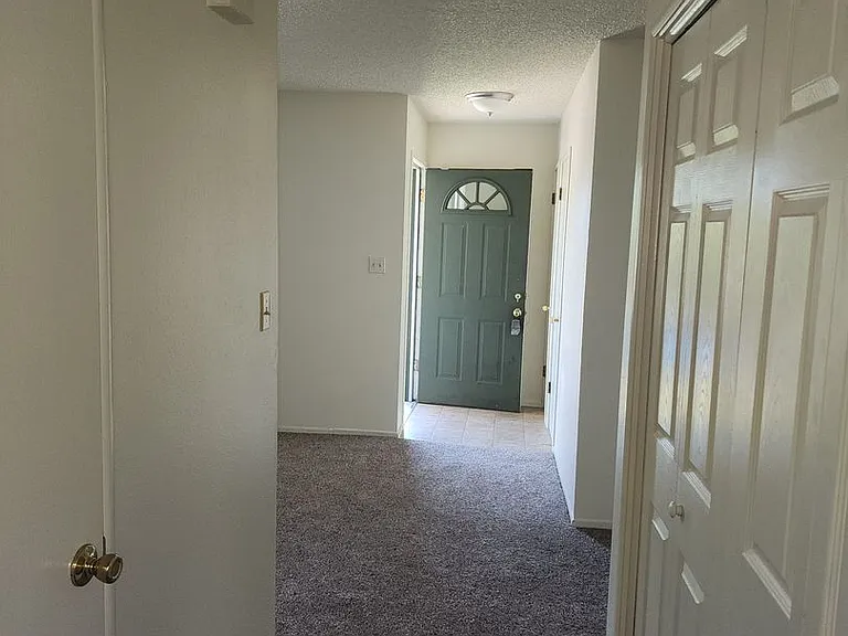 2405 Vera Cruz Dr — Photo 15