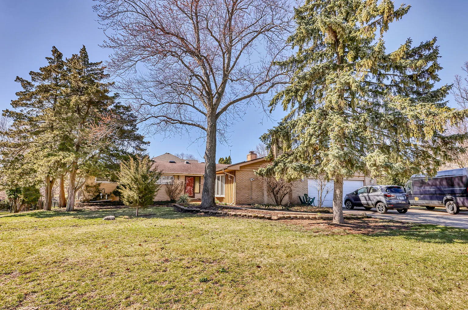 381 Mensching Rd photo 1
