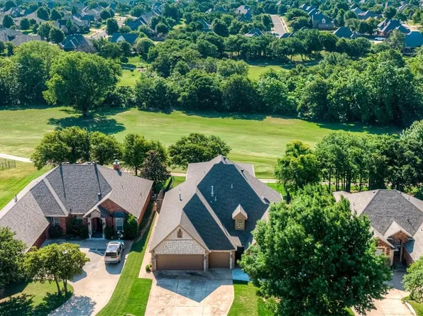 3048 Garden Vis, Edmond, OK 73034