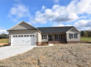 317 Cedar Lodge Rd, Thomasville, NC 27360