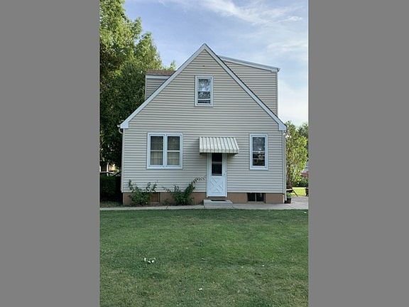 4th image of 341 S Yale Ave