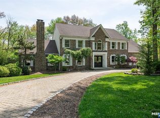 17 Doremus Rd, Mahwah, NJ 07430