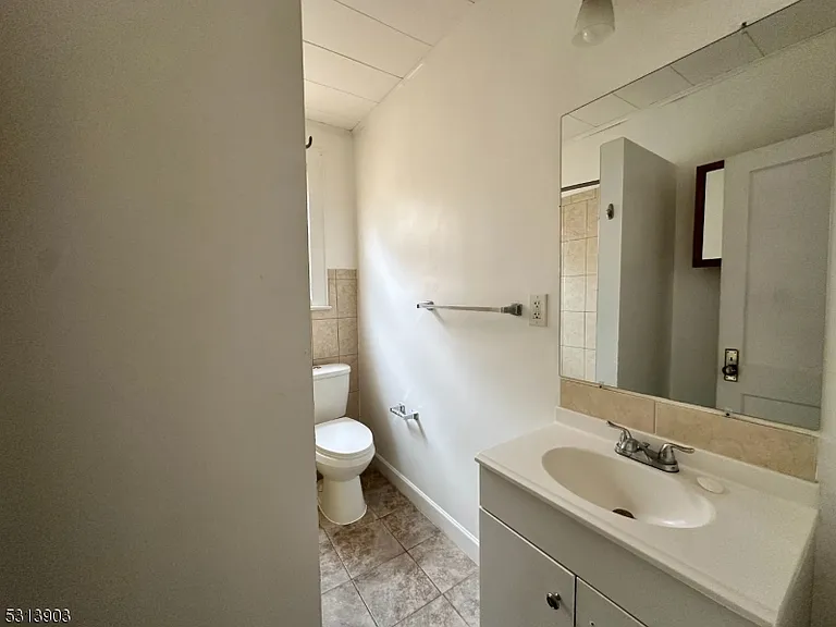 213 S 5th St #1 — Photo 11