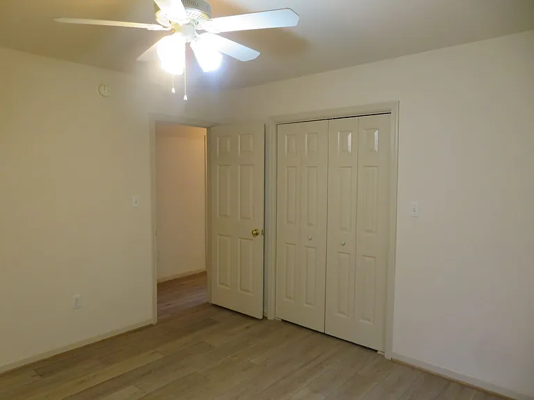 112 Shade Tree Ct — Photo 13