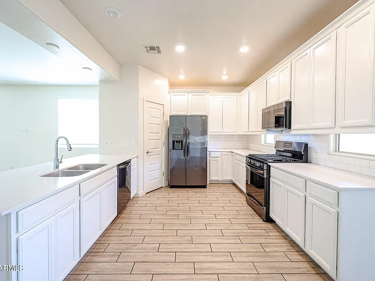 16739 W Sand Hills Rd — Photo 16