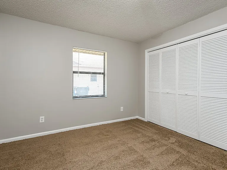 104 Daisy Dr SE — Photo 17