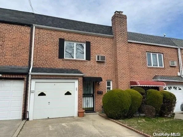 69-25 53rd Avenue, Maspeth, NY 11378