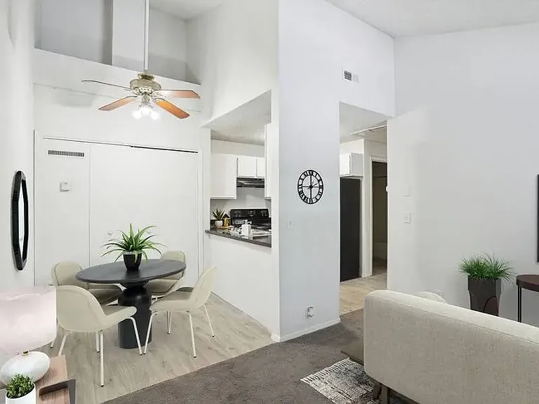 Layton Meadows Apartments — Photo 27