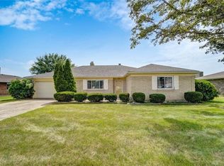 5420 Bromwick Dr, Dayton, OH 45426