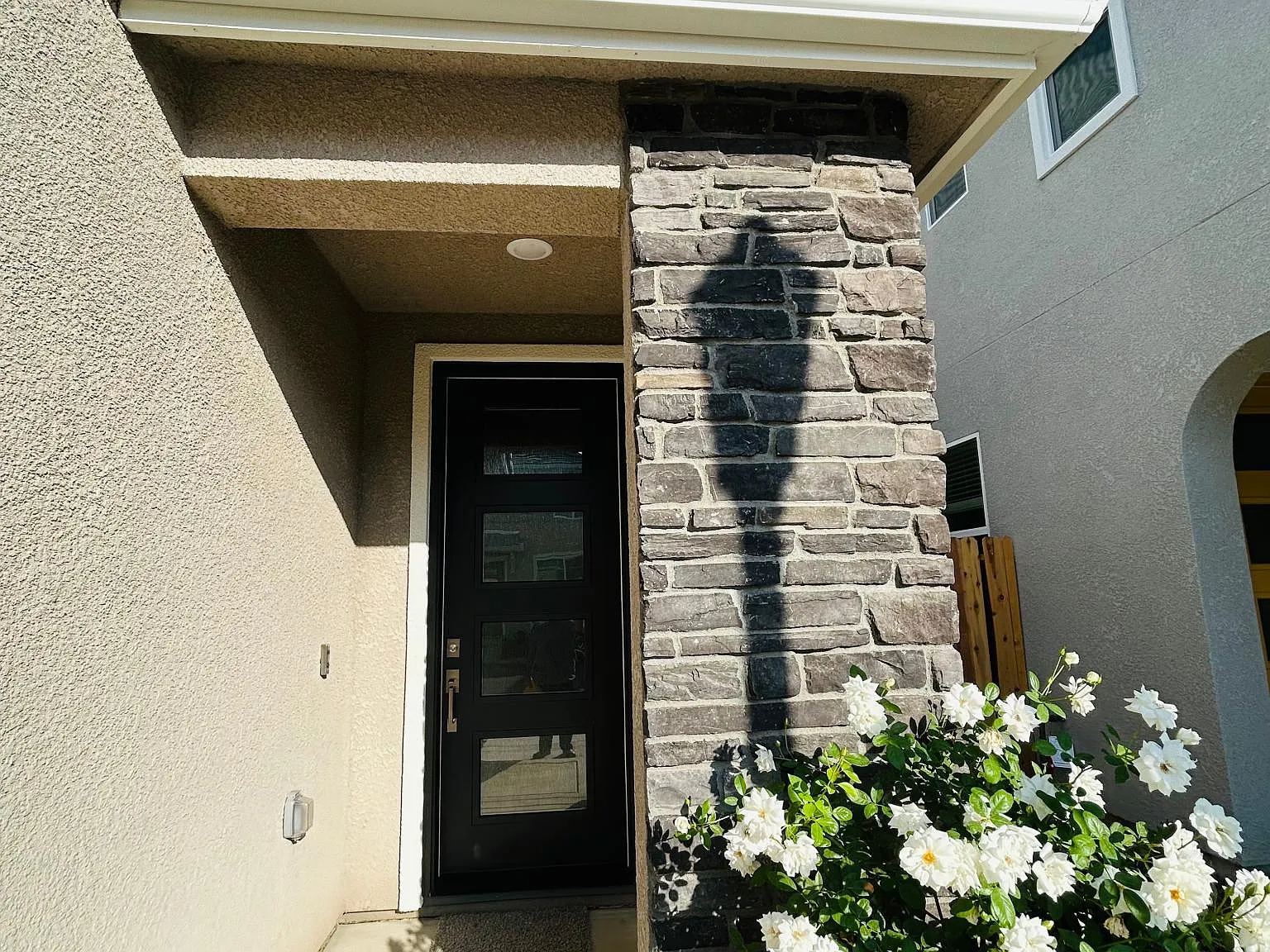 3 bed, 2.5 bath, 1412 sqft, $2,450 — Photo 4