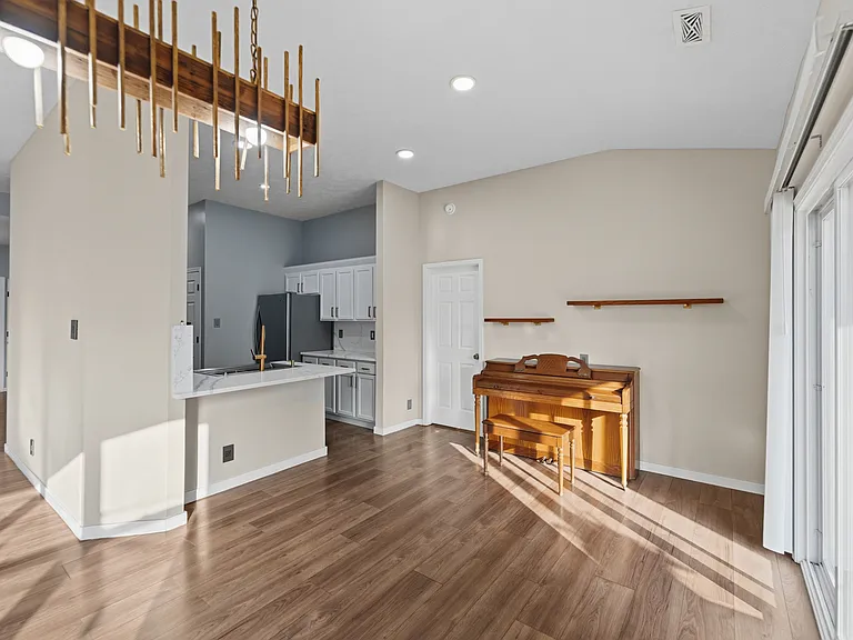15452 Heath Cir — Photo 27