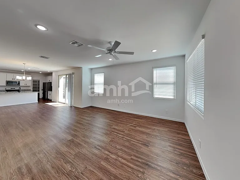 15074 W Sherman St — Photo 8