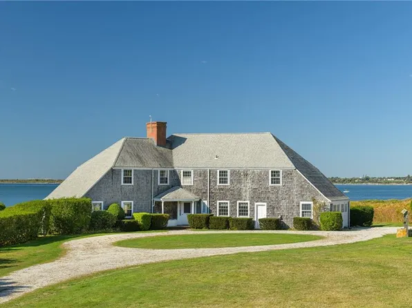 8 Taylors Ln N, Little Compton, RI 02837