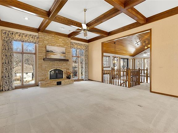5th image of 706 Montcrew St