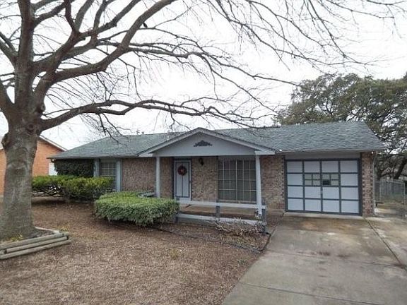 2nd image of 330 Cherrywood Ln
