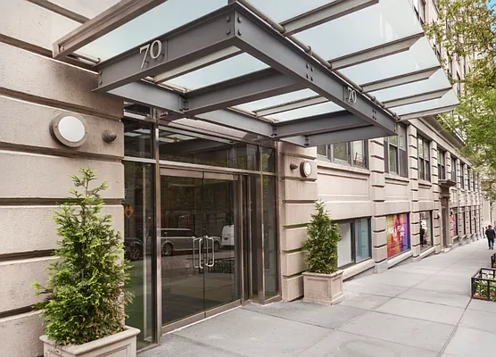 Rented by Compass | media 9