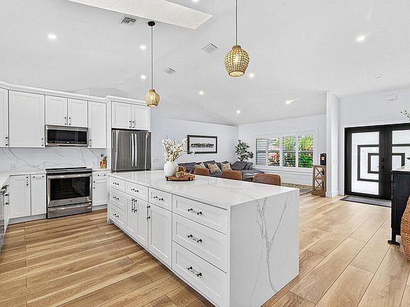 5th image of 8331 SE Quail Ridge Way