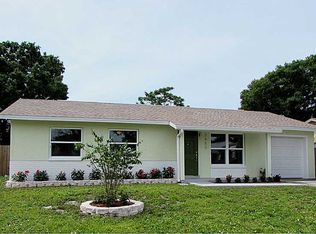 7980 Aberdeen Cir, Largo, FL 33773