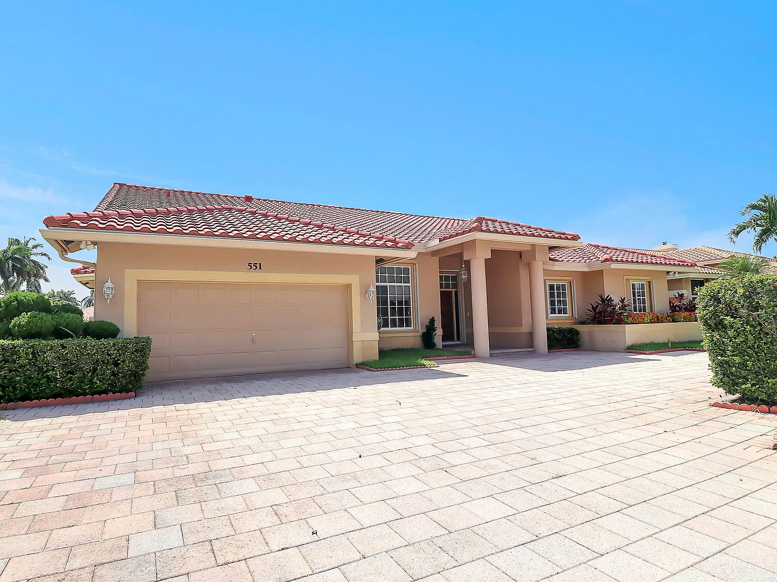 4 bed, 2.5 bath, 3461 sqft, $6,000 — Photo 2
