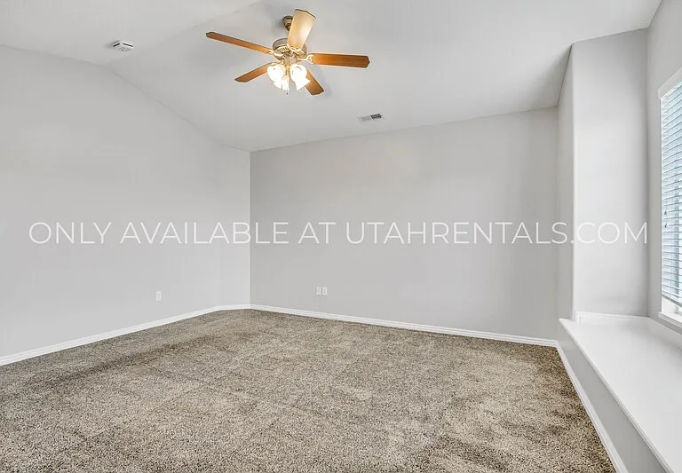 928 Chelsea Ln — Photo 32