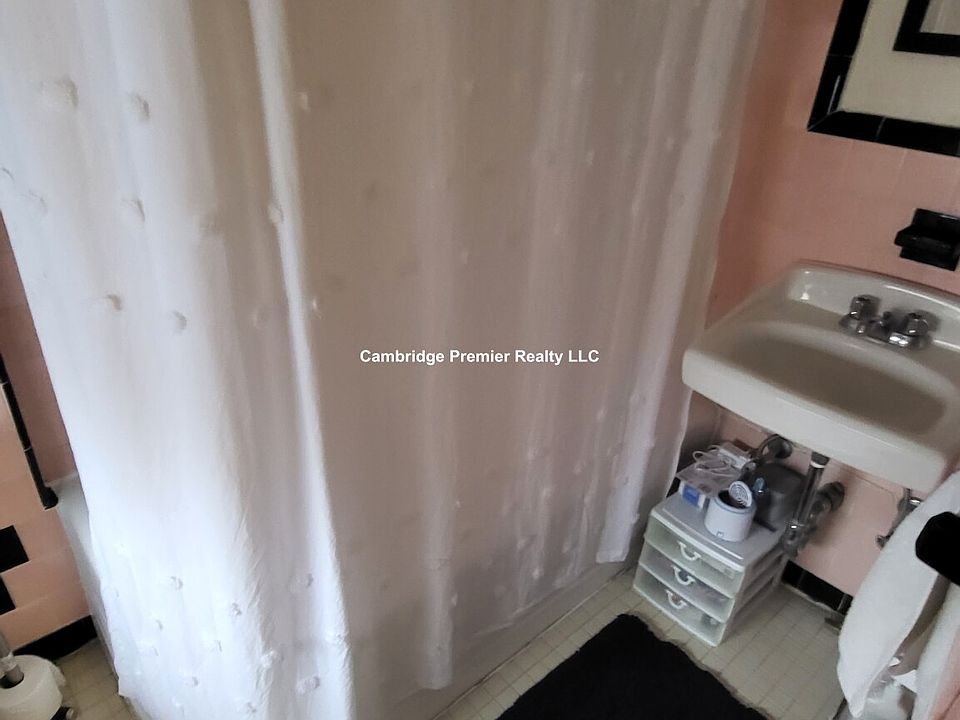 2nd image of 381 Harvard St #509