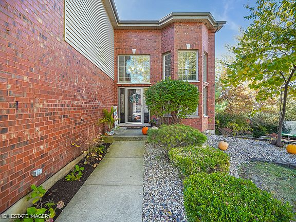 4th image of 11725 Cooper Way