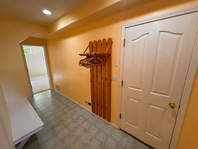 10100 Zermatt Cir — Photo 33