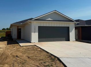 12823 E Willowgreen St, Wichita, KS 67230