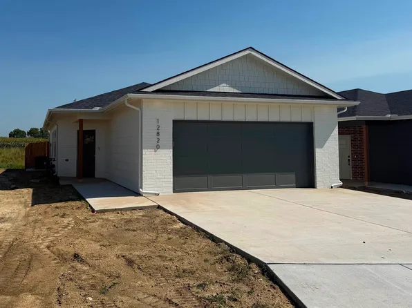 12827 E Willowgreen St, Wichita, KS 67230