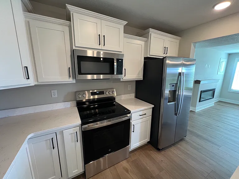 601 NE Hart Ln #1 — Photo 8