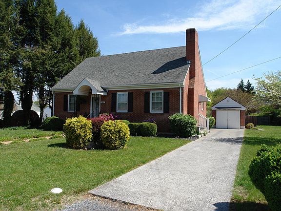 5th image of 4703 Winsloe Dr NW
