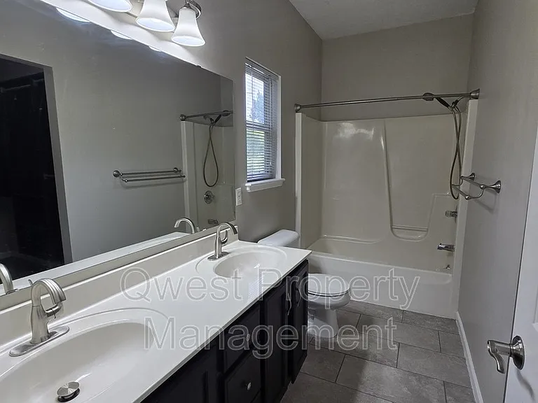 6981 Sienna Dr SE — Photo 10