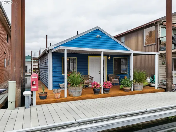 19609 NE Marine Dr Slip C-4, Portland, OR 97230