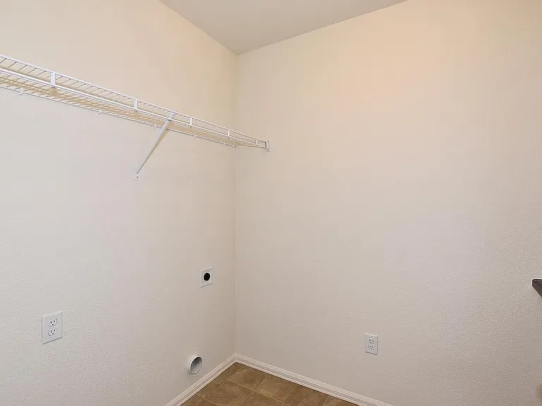 2405 Jasmine Ln — Photo 18