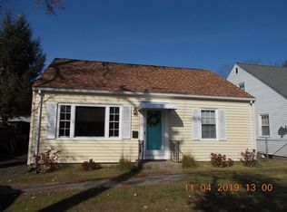 242 Plumtree Rd, Springfield, MA 01118