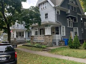 39 Oxford St, Rochester, NY