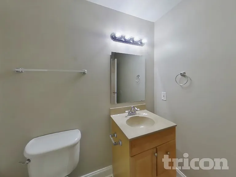 554 Peregrine Ct — Photo 15