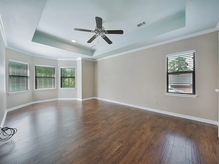 710 W Rollingwood — Photo 17