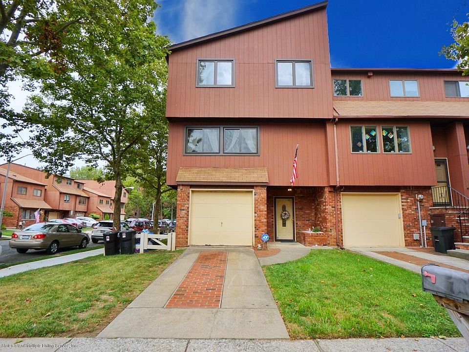 1st image of 141 Stonegate Dr