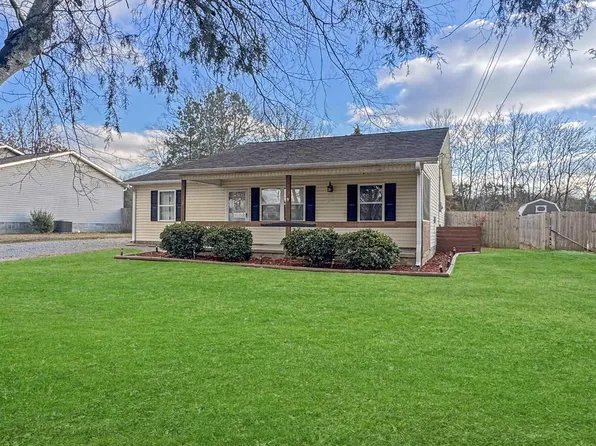 3220 Edmonds Dr, Scottsboro, AL 35769