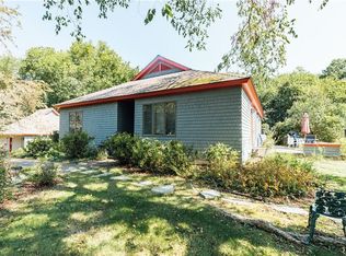 209 Sunnybrook Farm Rd, Narragansett, RI 02882