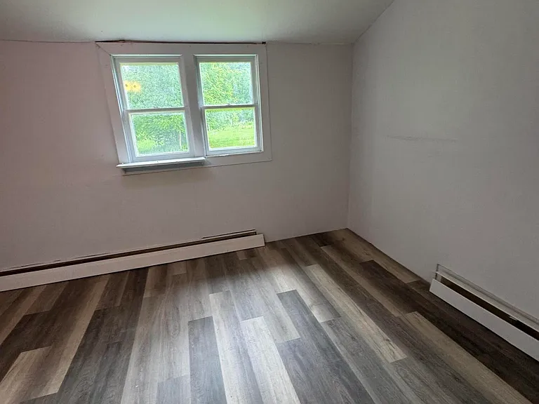 2565 Easton Tpke — Photo 14