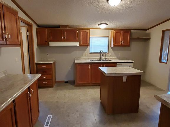 4th image of 239 N 2nd St