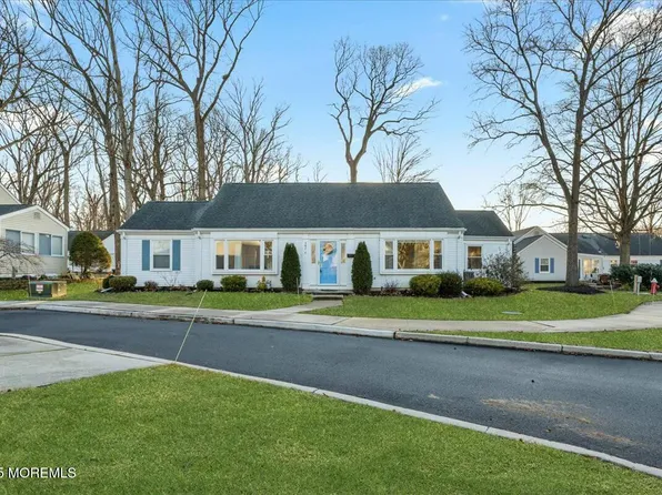 287C Sunset Circle, Monroe, NJ 08831
