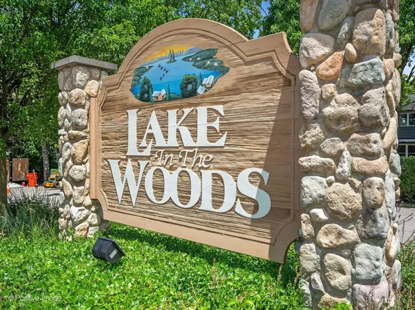 500 Redondo Dr APT 109, Downers Grove, IL 60516