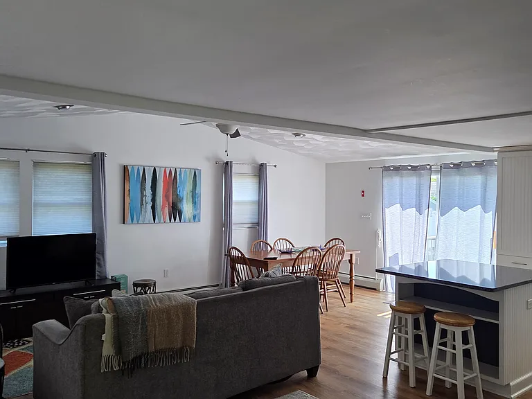 6 Eddy Ln — Photo 5