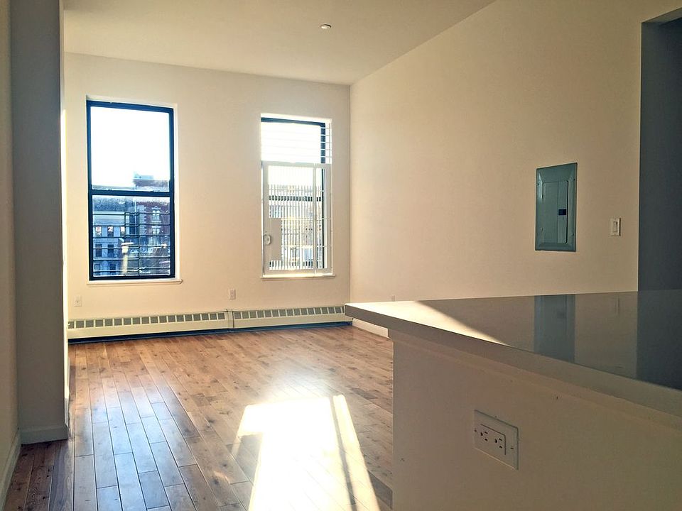 1st image of 229 W 121st St APT 2D